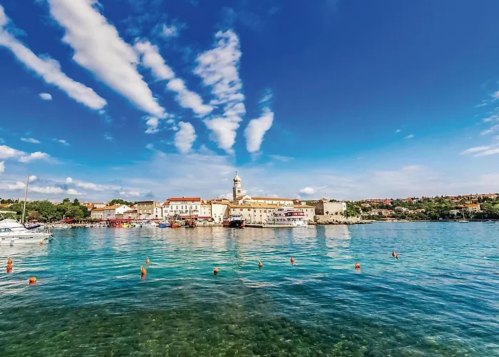 Διαμέρισμα 2 Bedroom Lovely In Salatici