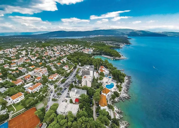 2 Bedroom Lovely In Salatici * Salatić